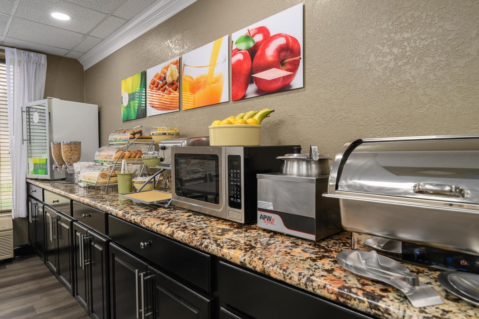Quality Inn & Suites Lexington Ngoại thất bức ảnh