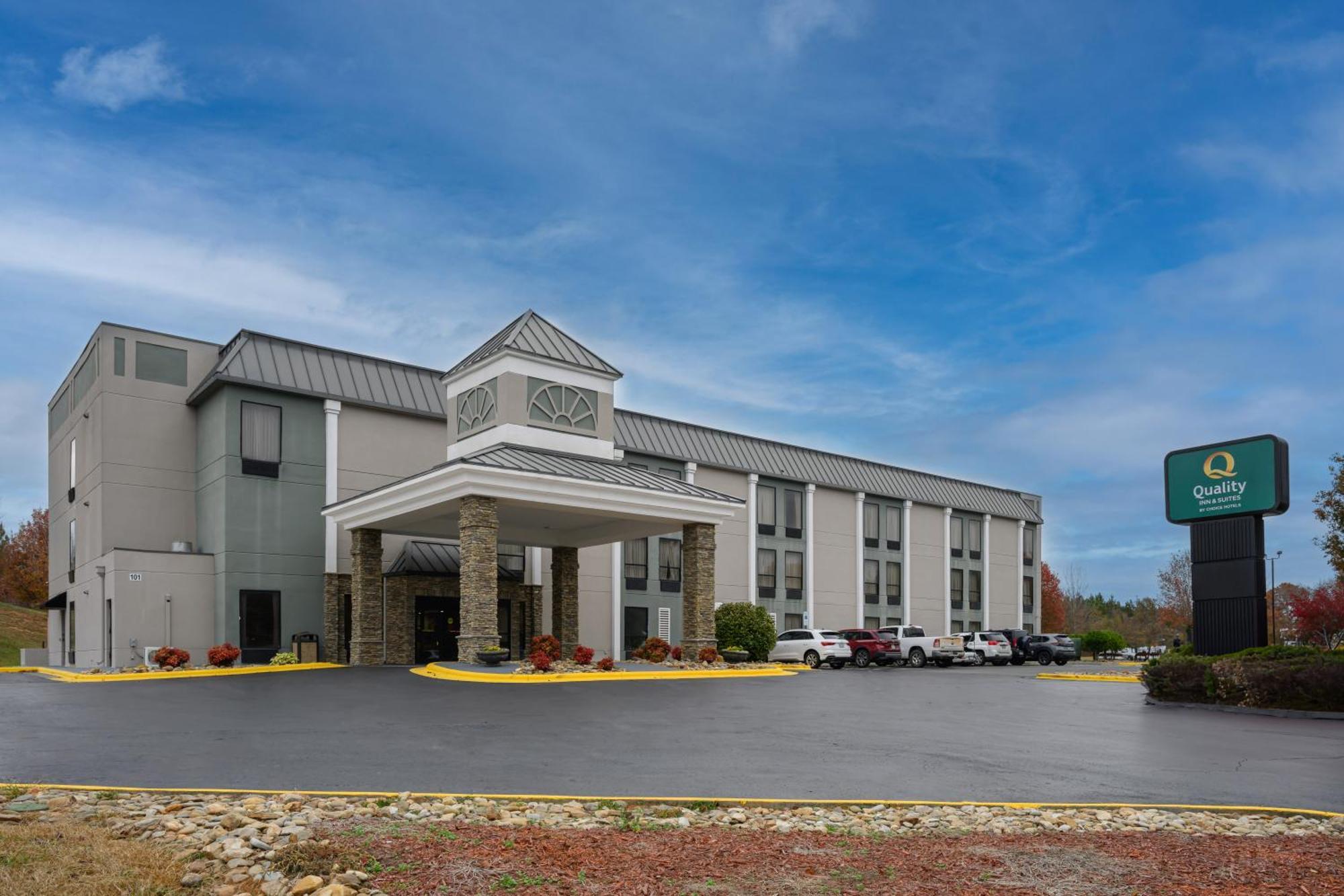 Quality Inn & Suites Lexington Ngoại thất bức ảnh