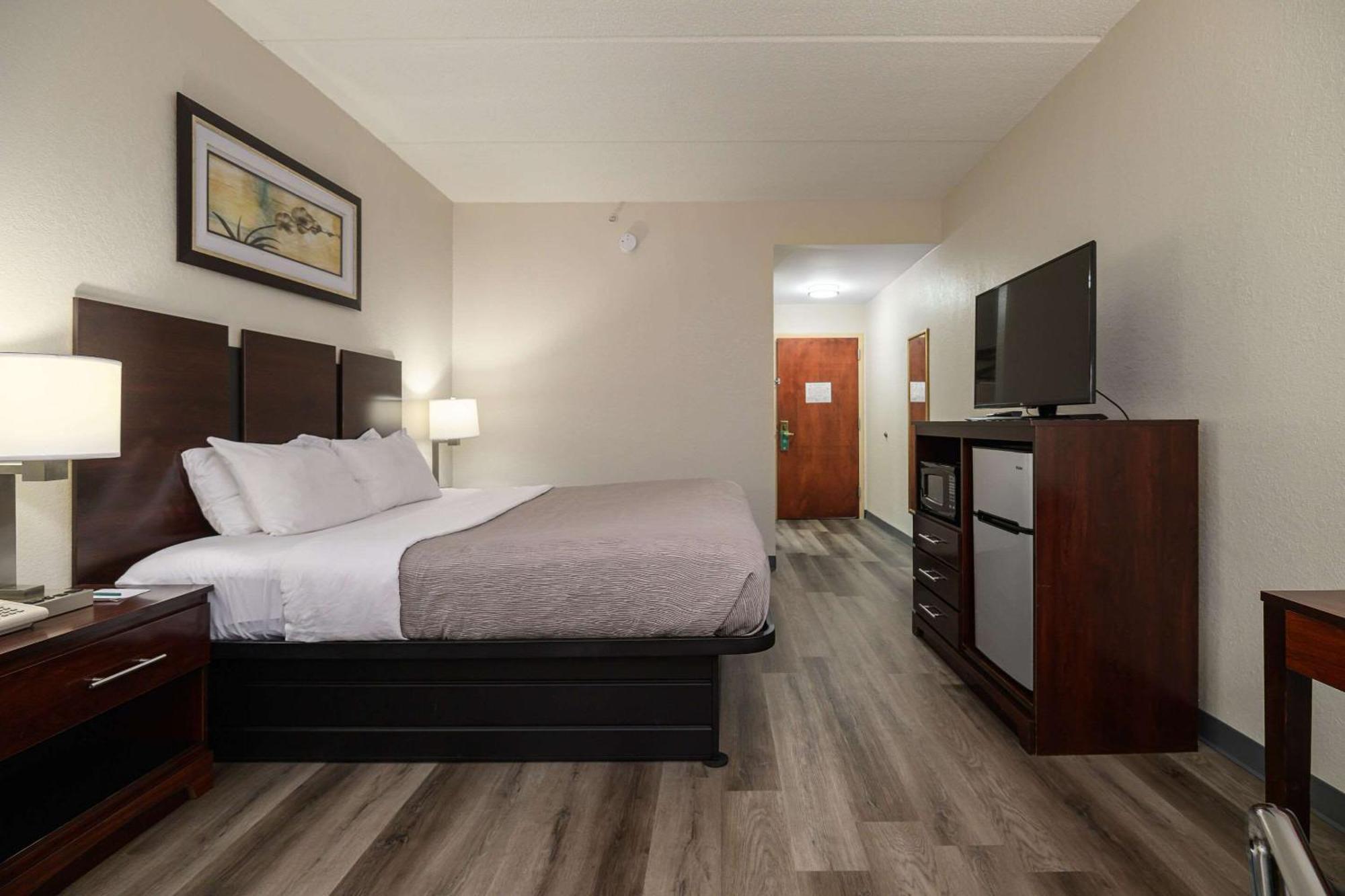 Quality Inn & Suites Lexington Ngoại thất bức ảnh