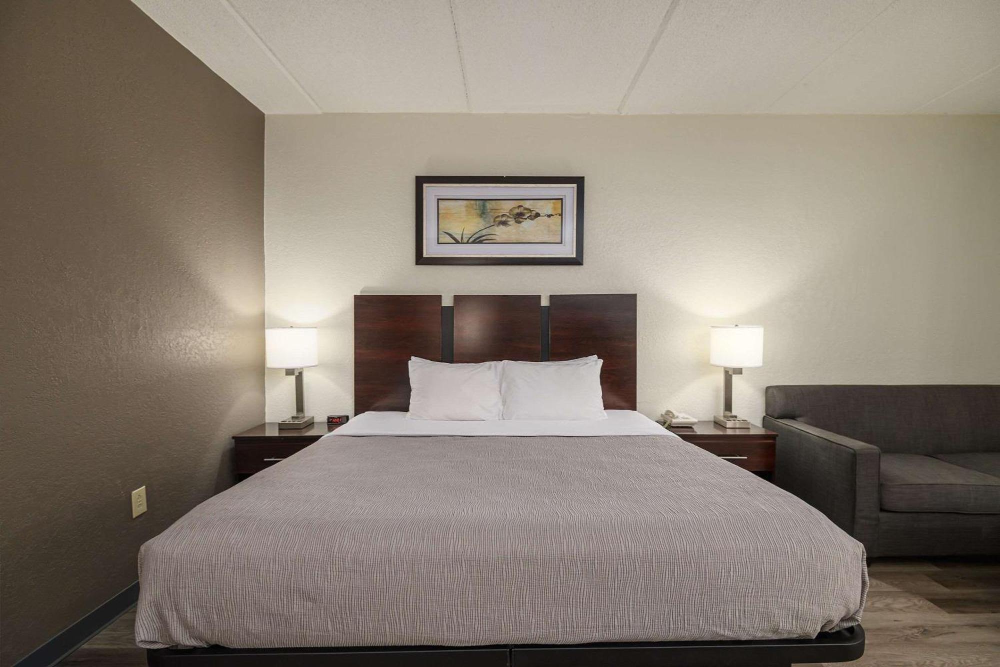 Quality Inn & Suites Lexington Ngoại thất bức ảnh